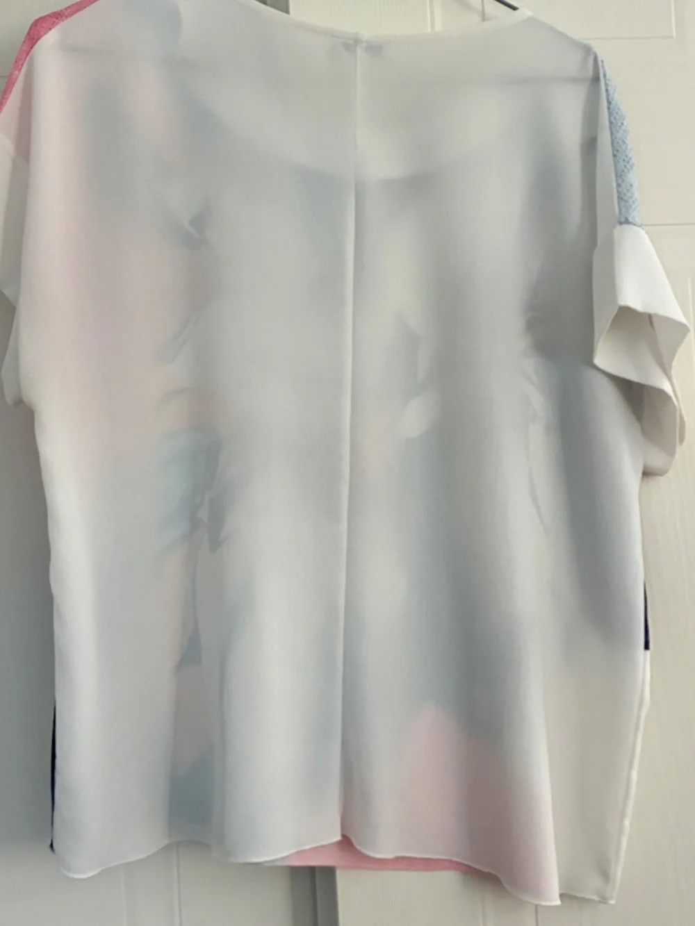 Zara abstract art floral blouse / top - Picture 6 of 6